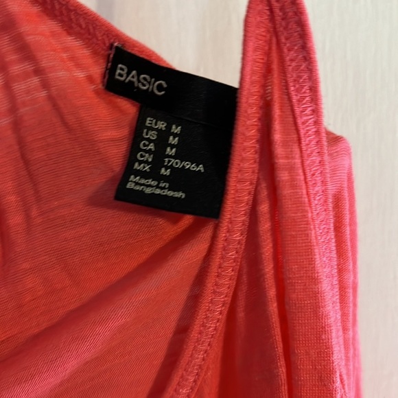 EUC H&M Basic tank Size medium - Picture 2 of 3